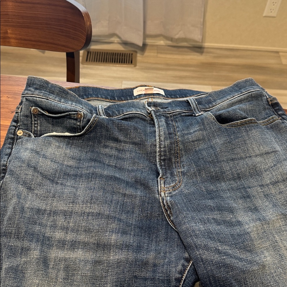 Lucky Brand jeans - Picture 2 of 5